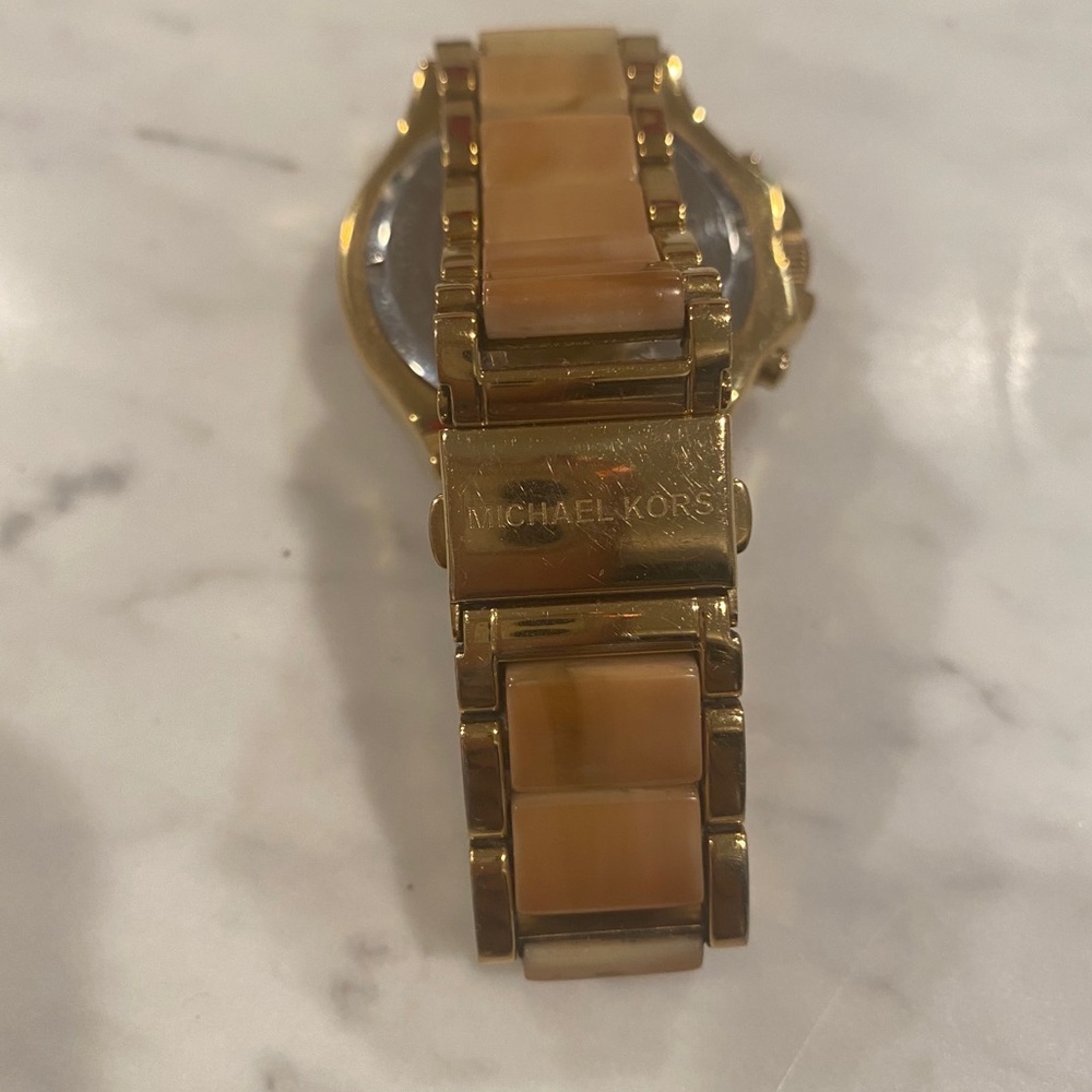 Michael Kors Tortoise Shell Watch - Picture 3 of 8